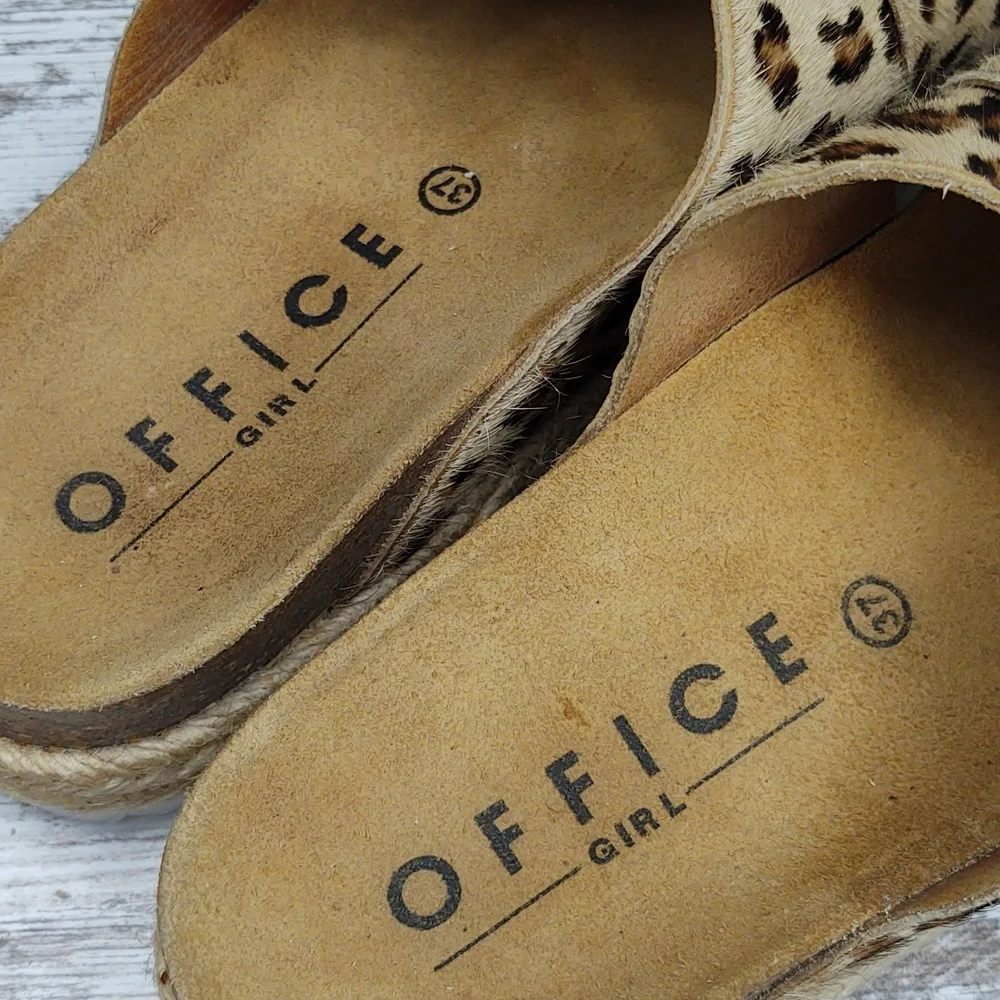 Like New Office Girl Leopard Calf Hair Flatform Espadrille Slide Sandal - Picture 14 of 16
